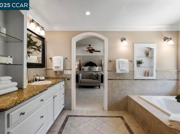 825 Bertram St, Walnut Creek CA 94598