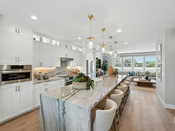 4711 Marengo Common