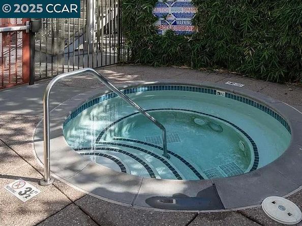 1121 40Th St 3307, Emeryville CA 94608