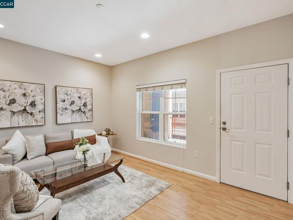 1121 40Th St 3307, Emeryville CA 94608