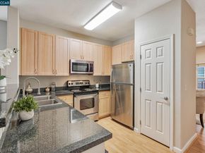 1121 40Th St 3307, Emeryville CA 94608
