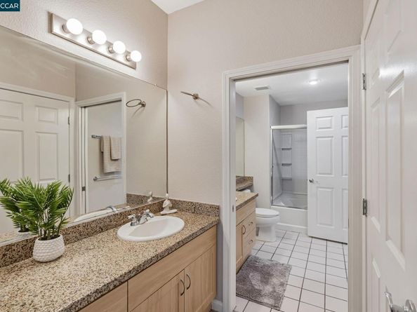 1121 40Th St 3307, Emeryville CA 94608