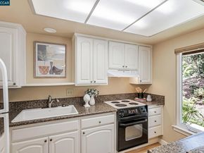 3395 Tice Creek Dr 2, Walnut Creek CA 94595