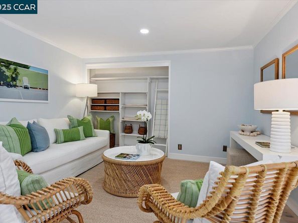 32 California Ave, Orinda CA 94563