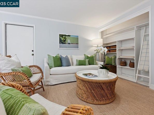 32 California Ave, Orinda CA 94563