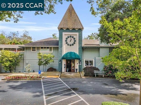 1224 Canyonwood Ct 2, Walnut Creek CA 94595