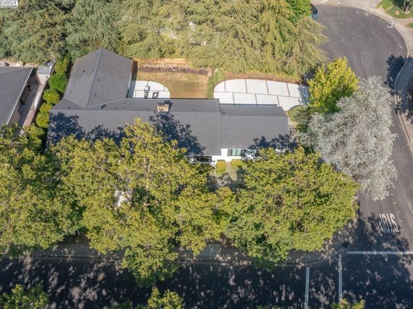 560 Old Orchard Drive, Danville CA 94526