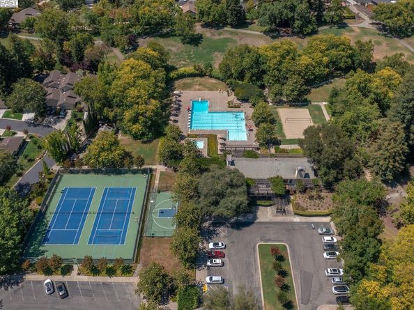 560 Old Orchard Drive, Danville CA 94526