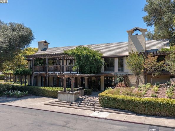560 Old Orchard Drive, Danville CA 94526