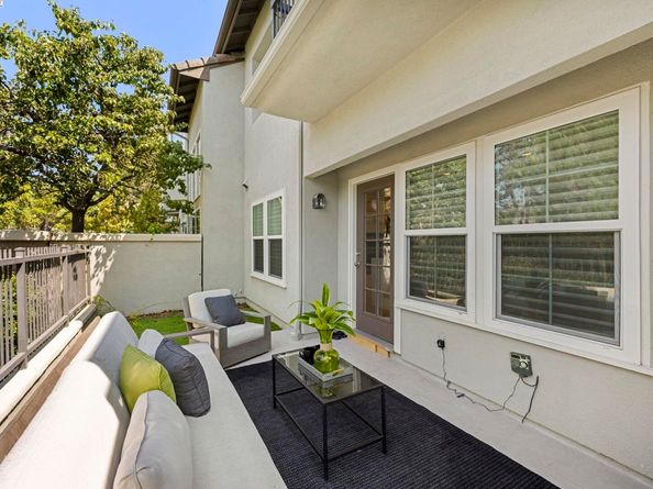 24 Dauphine, Newport Coast CA 92657
