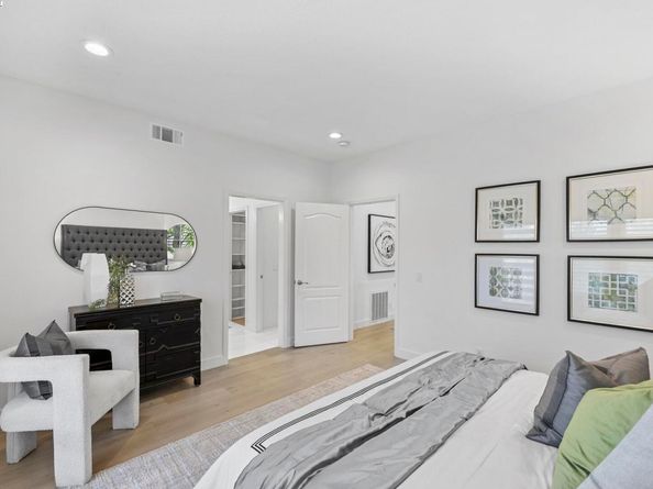 24 Dauphine, Newport Coast CA 92657