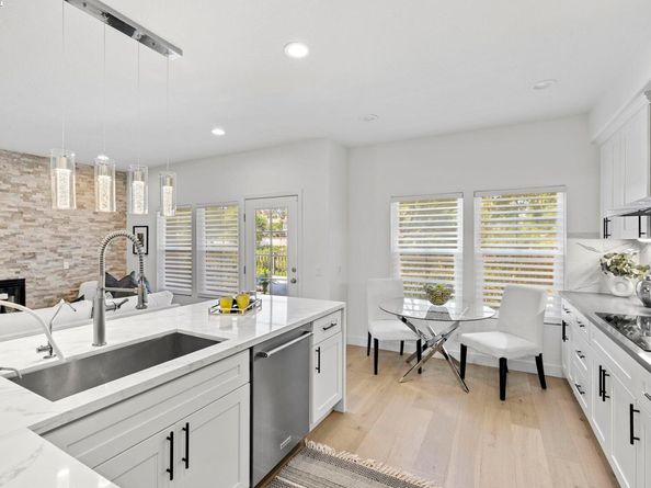 24 Dauphine, Newport Coast CA 92657