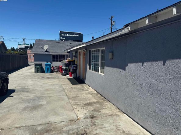 2118 Addison Ave, East Palo Alto CA 94303