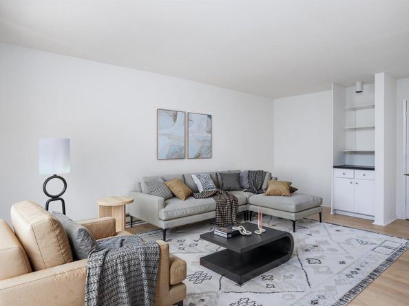 4 Commodore Dr D229, Emeryville CA 94608