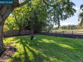 280 Fairway Dr, Danville CA 94526