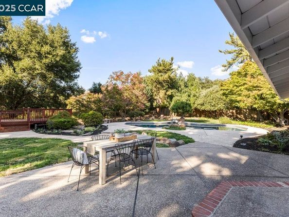 280 Fairway Dr, Danville CA 94526