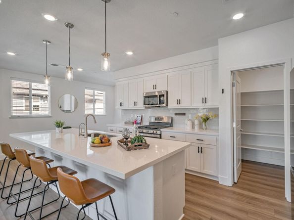 675 Delve Ct, Hayward CA 94544