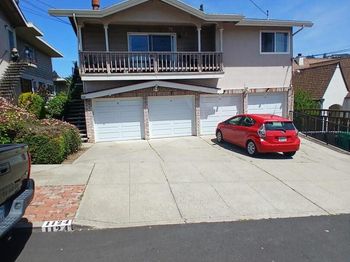 1124 Hollywood Ave