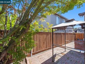 524 Rosewood Lane, Hercules CA 94547