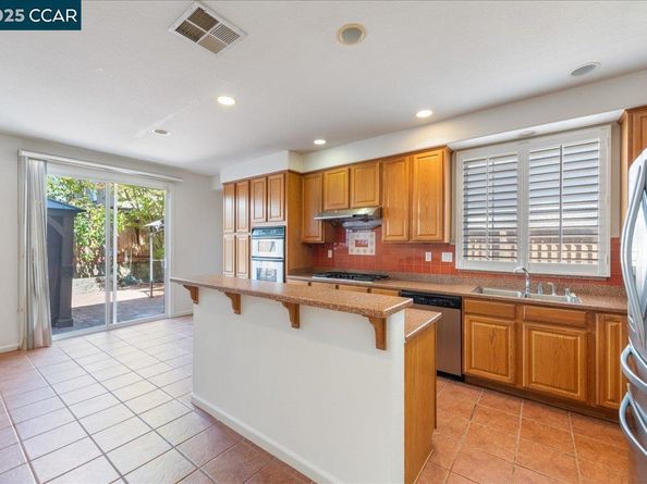 524 Rosewood Lane, Hercules CA 94547