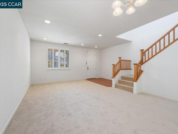 524 Rosewood Lane, Hercules CA 94547