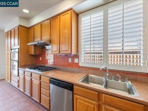 524 Rosewood Lane, Hercules CA 94547