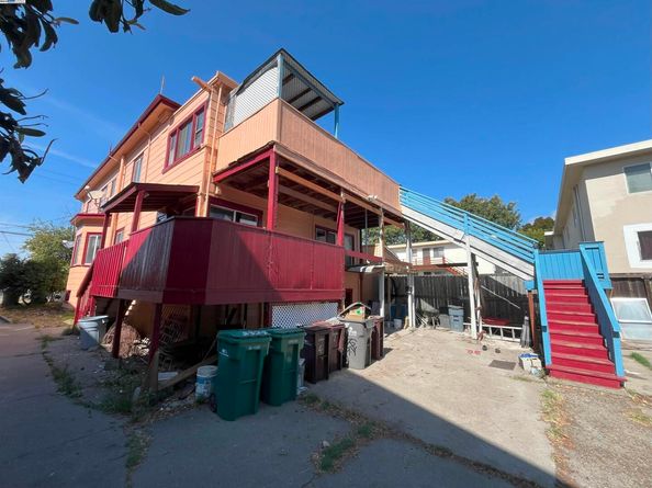 2324 9Th Ave, Oakland CA 94606