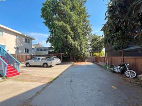 2324 9Th Ave, Oakland CA 94606