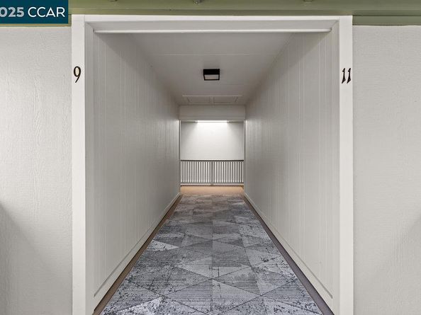 2200 Pine Knoll Dr 11, Walnut Creek CA 94595