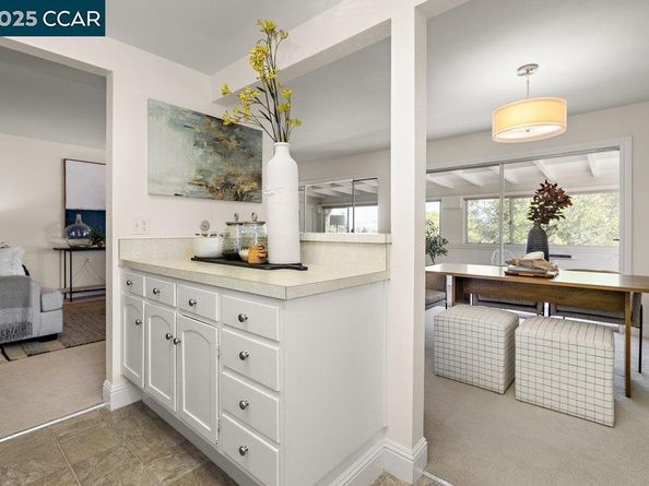 2200 Pine Knoll Dr 11, Walnut Creek CA 94595
