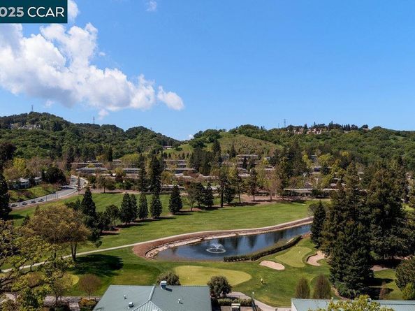 2200 Pine Knoll Dr 11, Walnut Creek CA 94595