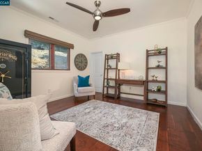 3981 Amyx Ct, Hayward CA 94542
