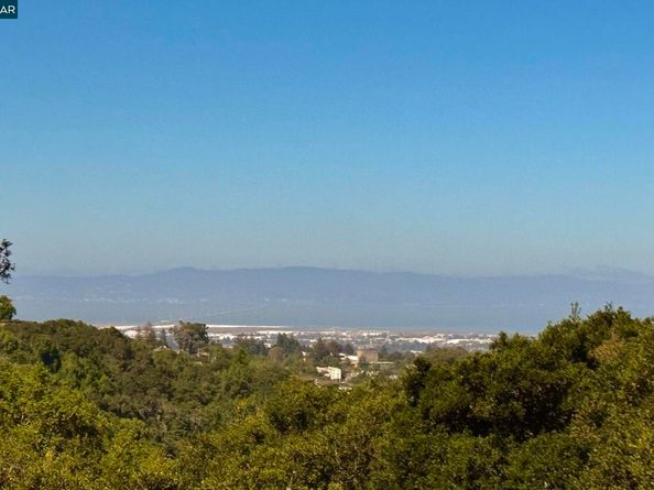 3981 Amyx Ct, Hayward CA 94542