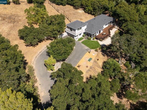 3981 Amyx Ct, Hayward CA 94542