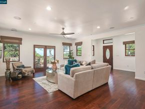 3981 Amyx Ct, Hayward CA 94542