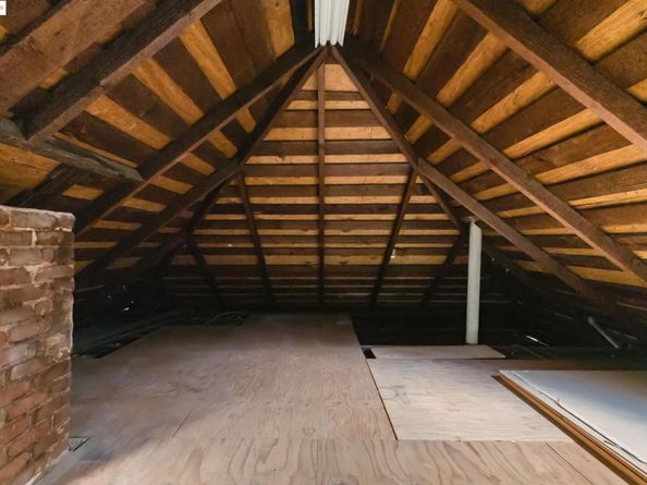 102 Hamilton Pl, Oakland CA 94612