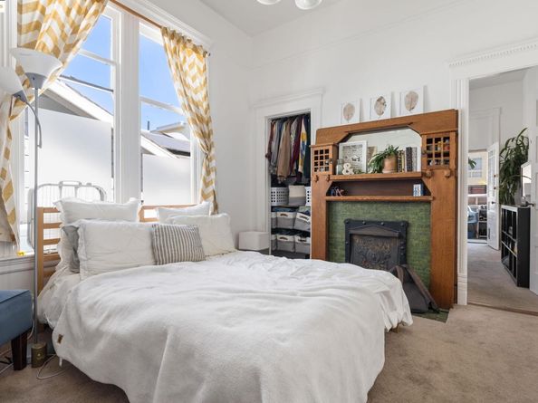 102 Hamilton Pl, Oakland CA 94612