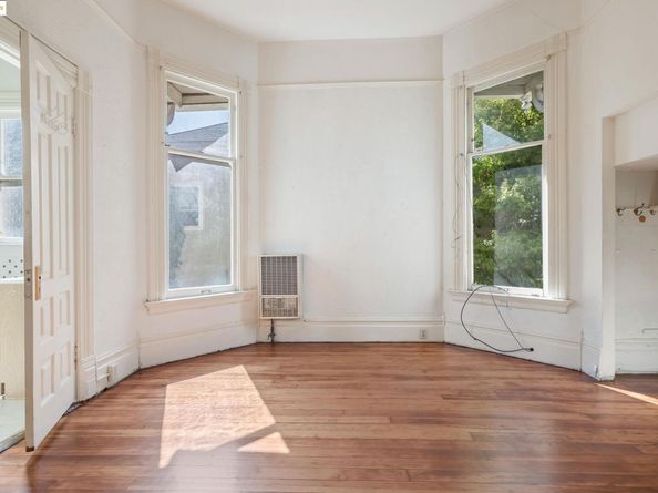 102 Hamilton Pl, Oakland CA 94612
