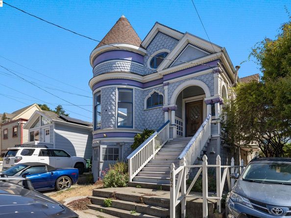102 Hamilton Pl, Oakland CA 94612