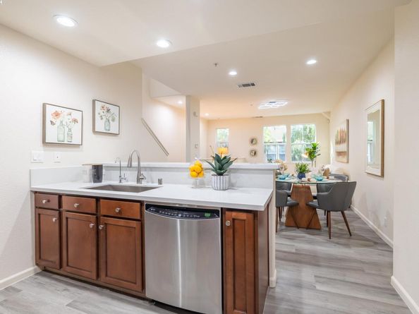 2200 Beech Cir, San Jose CA 95131