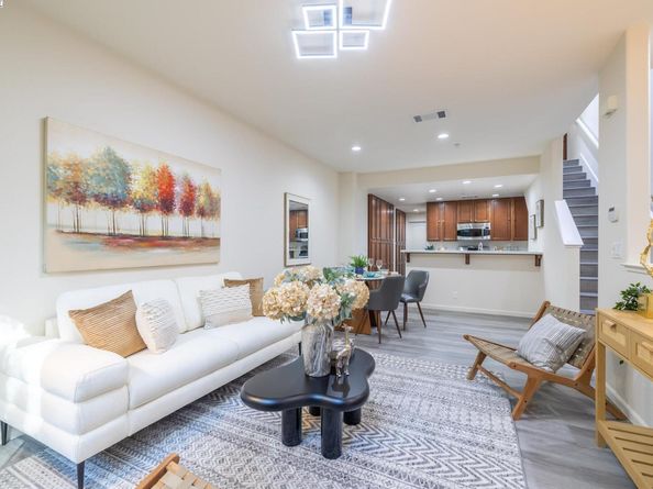 2200 Beech Cir, San Jose CA 95131
