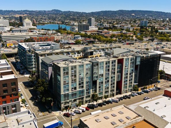 311 Oak St 720, Oakland CA 94607