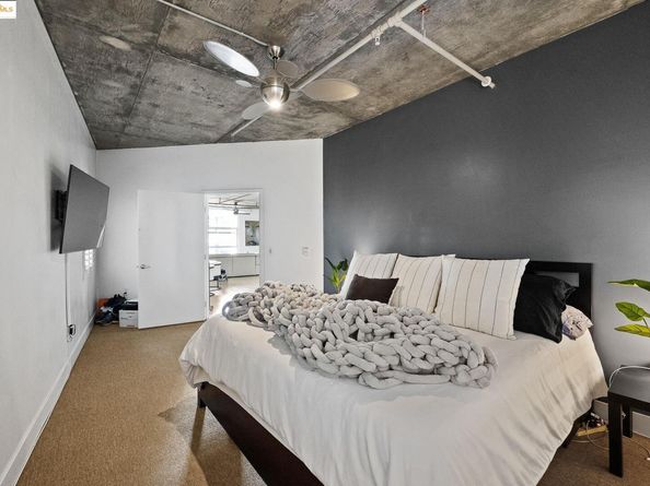 311 Oak St 720, Oakland CA 94607