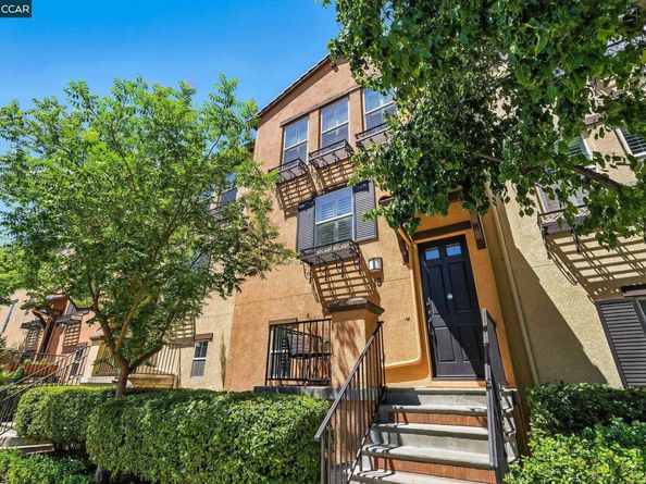 13 Oak Treat Ct, Walnut Creek CA 94597