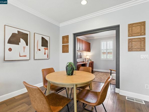 13 Oak Treat Ct, Walnut Creek CA 94597