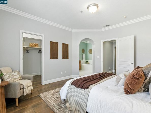 13 Oak Treat Ct, Walnut Creek CA 94597