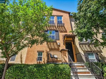 13 Oak Treat Ct