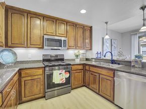 40702 Greystone Ter, Fremont CA 94538