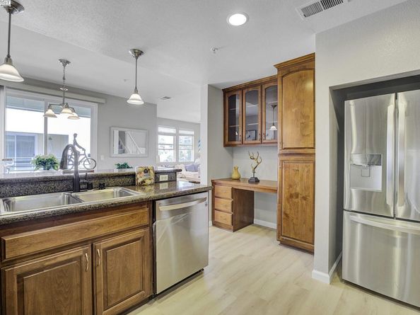 40702 Greystone Ter, Fremont CA 94538