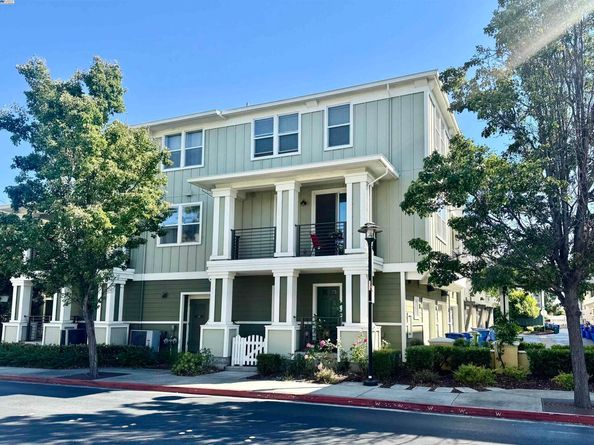40702 Greystone Ter, Fremont CA 94538